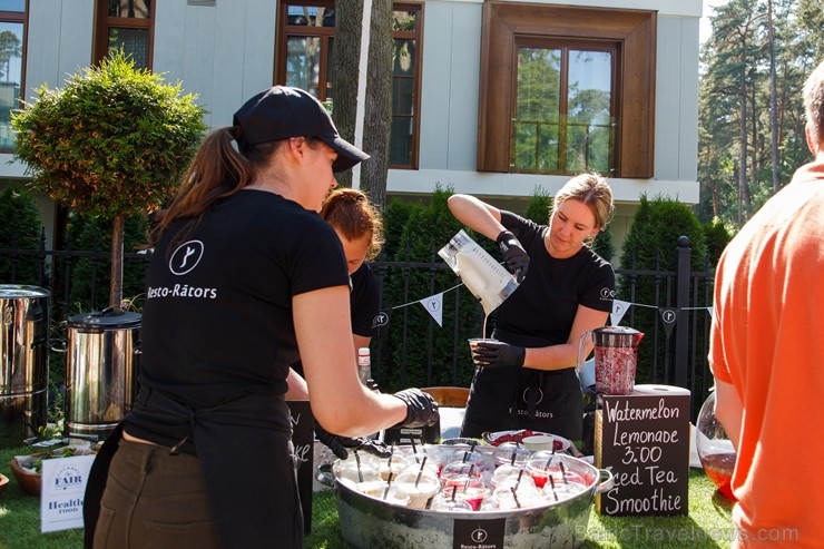 Jūrmalā grandiozi aizvada ielu ēdienu festivālu Gourmet Fair 225922