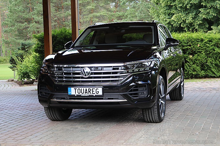 Golfa klubā «Viesturi» tiek prezentēts jaunais apvidus automobilis «Volkswagen Touareg» 226337