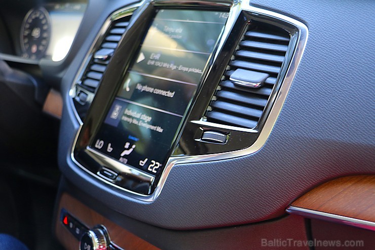 Travelnews.lv ar jauno «Volvo XC90» apceļo Dienvidkurzemi 227751