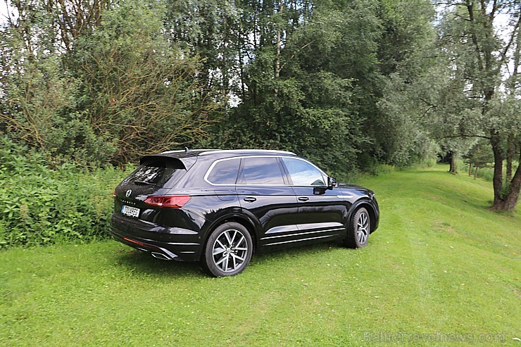 Travelnews.lv ar jauno «Volkswagen Touareg» apceļo Rūjienas novadu 228051