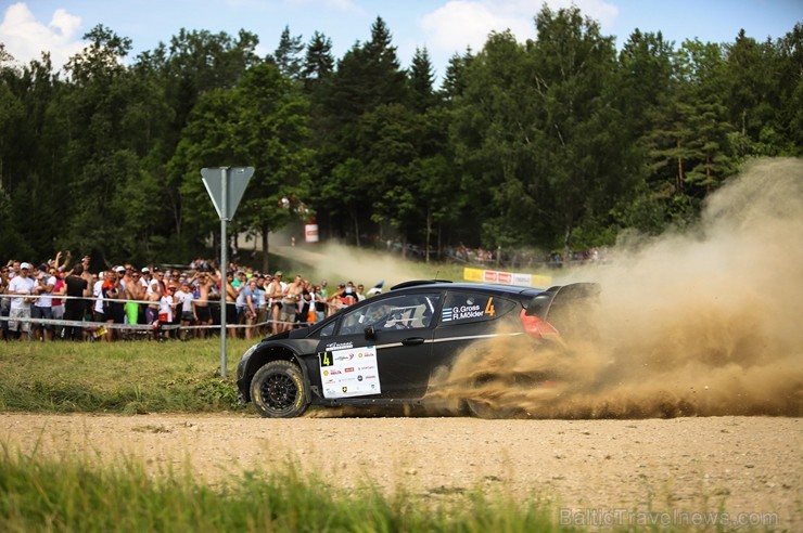 Igaunijā norisinās gada lielākais autosporta pasākums - Shell Helix Rally Estonia. Foto: Gatis Smudzis Igaunijā norisinās gada lielākais autosporta pasākums - Shell Helix Rally Estonia. Foto: Gatis Smudzis 228234