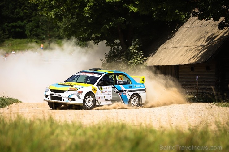 Igaunijā norisinās gada lielākais autosporta pasākums - Shell Helix Rally Estonia. Foto: Gatis Smudzis Igaunijā norisinās gada lielākais autosporta pasākums - Shell Helix Rally Estonia. Foto: Gatis Smudzis 228241