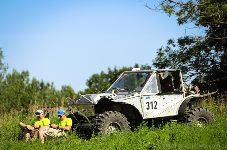 Igaunijā norisinās gada lielākais autosporta pasākums - Shell Helix Rally Estonia. Foto: Gatis Smudzis Igaunijā norisinās gada lielākais autosporta pasākums - Shell Helix Rally Estonia. Foto: Gatis Smudzis 228259