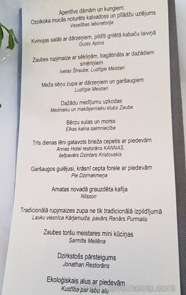 Travelnews.lv 14.07.2018. izbauda «Lejasezera garšas svētki» Zaubē zem Zaubes slavenā dižozola. Bildēts ar Samsung Galaxy Note8 228323