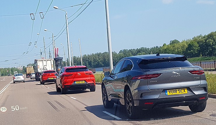 Pārdaugavas viesnīca «Radisson Blu Daugava Hotel» ar jauno pilnīgi elektrisko «Jaguar I-PACE» prezentē tiiko atklāto auto uzlādes staciju Pārdaugavas viesnīca «Radisson Blu Daugava Hotel» ar jauno pilnīgi elektrisko «Jaguar I-PACE» prezentē tiiko atklāto auto uzlādes staciju 228649