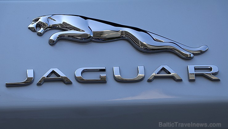 Pārdaugavas viesnīca «Radisson Blu Daugava Hotel» ar jauno pilnīgi elektrisko «Jaguar I-PACE» prezentē tiiko atklāto auto uzlādes staciju Pārdaugavas viesnīca «Radisson Blu Daugava Hotel» ar jauno pilnīgi elektrisko «Jaguar I-PACE» prezentē tiiko atklāto auto uzlādes staciju 228656