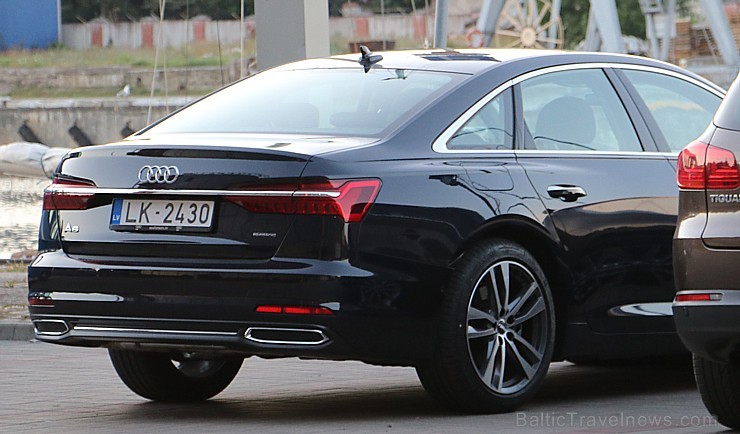 Travelnews.lv ar jauno Audi A6 iepazīst 5 zvaigžņu viesnīcas «Promenade Hotel Liepaja» viesmīlību Travelnews.lv ar jauno Audi A6 iepazīst 5 zvaigžņu viesnīcas «Promenade Hotel Liepaja» viesmīlību 229100