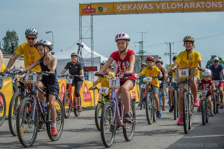 Spītējot svelmei, aizvada ikgadējo Ķekavas velomaratonu 229122