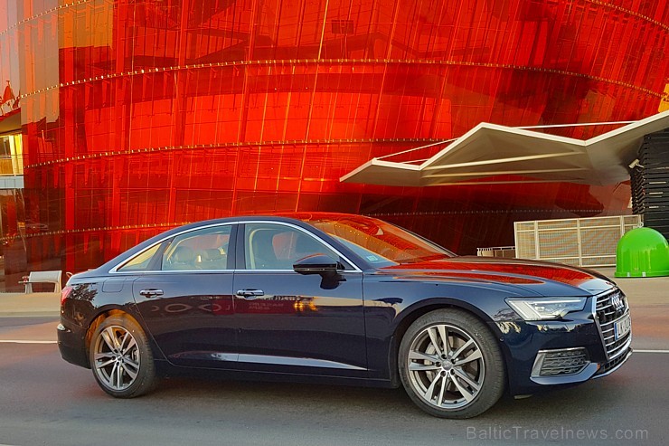 Travelnews.lv ar jauno Audi A6 apceļo vēju pilsētu Liepāju 229224