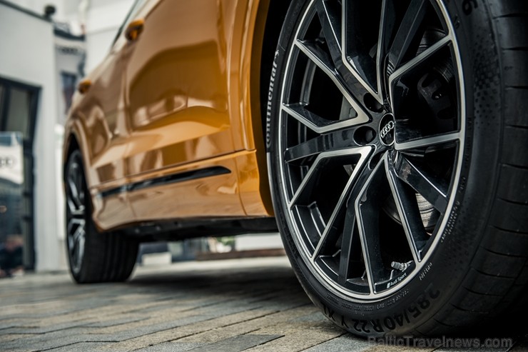 Latvijā prezentē daudzpusīgo Audi Q8 229484