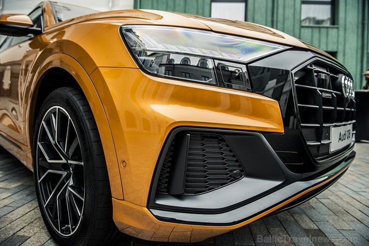 Latvijā prezentē daudzpusīgo Audi Q8 229485
