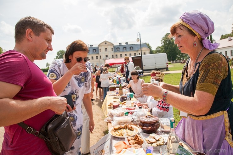 Krāslavā aizvada Starptautisko kulinārā mantojuma festivālu 229860