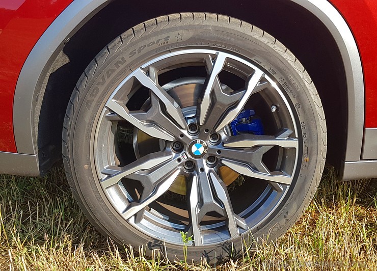 Travelnews.lv apceļo Vidzemi ar jauno «BMW X4» 230475
