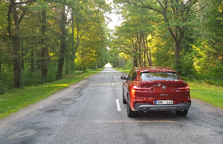 Travelnews.lv apceļo Vidzemi ar jauno «BMW X4» 230481