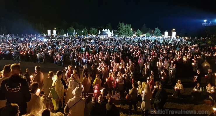 Travelnews.lv apmeklē Krusta ceļu Aglonā 230755