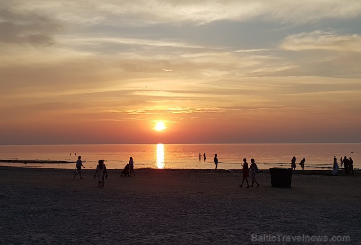 Travelnews.lv izbauda jūru un populāro pludmales restorānu «Legend Beach» 230910