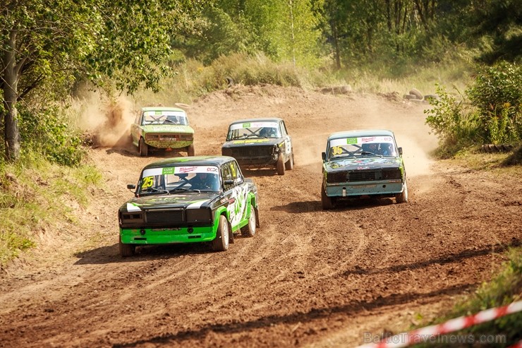 Aizraujoši aizvada Latvijas rallijkrosa piekto posmu 230980