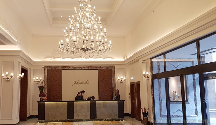 Viesnīcas «Grand Hotel Kempinski Rīga» restorāns «Amber» piedāvā jaunu konceptu «Vēlās brokastis ar ģimeni» Viesnīcas «Grand Hotel Kempinski Rīga» restorāns «Amber» piedāvā jaunu konceptu «Vēlās brokastis ar ģimeni» 234495
