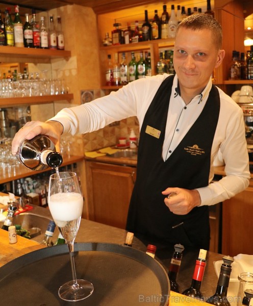 Jūrmalas 5 zvaigžņu viesnīca «Baltic Beach Hotel» sit pārdošanas rekordus «Saulainā nakts 2018» akcijā Jūrmalas 5 zvaigžņu viesnīca «Baltic Beach Hotel» sit pārdošanas rekordus «Saulainā nakts 2018» akcijā 234800
