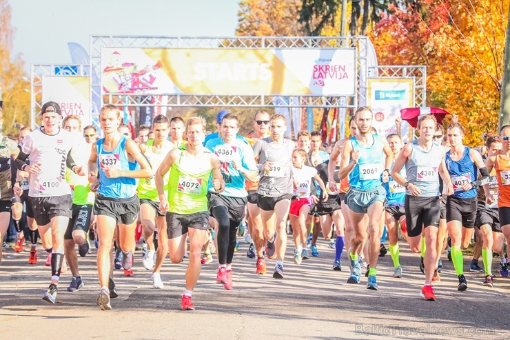Skriešanas seriāla «Bigbank Skrien Latvija» noslēgums vairāk kā 3000 Siguldas pusmaratona dalībniekiem paliks atmiņā kā zelta rudens tā viskrāšņākajā Skriešanas seriāla «Bigbank Skrien Latvija» noslēgums vairāk kā 3000 Siguldas pusmaratona dalībniekiem paliks atmiņā kā zelta rudens tā viskrāšņākajā 235142
