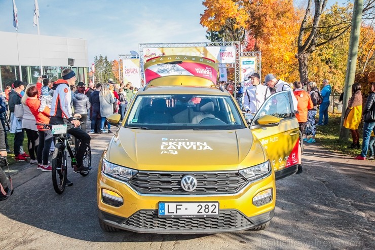 Skriešanas seriāla «Bigbank Skrien Latvija» noslēgums vairāk kā 3000 Siguldas pusmaratona dalībniekiem paliks atmiņā kā zelta rudens tā viskrāšņākajā Skriešanas seriāla «Bigbank Skrien Latvija» noslēgums vairāk kā 3000 Siguldas pusmaratona dalībniekiem paliks atmiņā kā zelta rudens tā viskrāšņākajā 235164