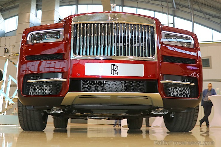 Rīgā 19.10.2018 tiek prezentēts pirmais «Rolls-Royce» zīmola apvidus vāģis «Rolls-Royce Cullinan» Rīgā 19.10.2018 tiek prezentēts pirmais «Rolls-Royce» zīmola apvidus vāģis «Rolls-Royce Cullinan» 235501