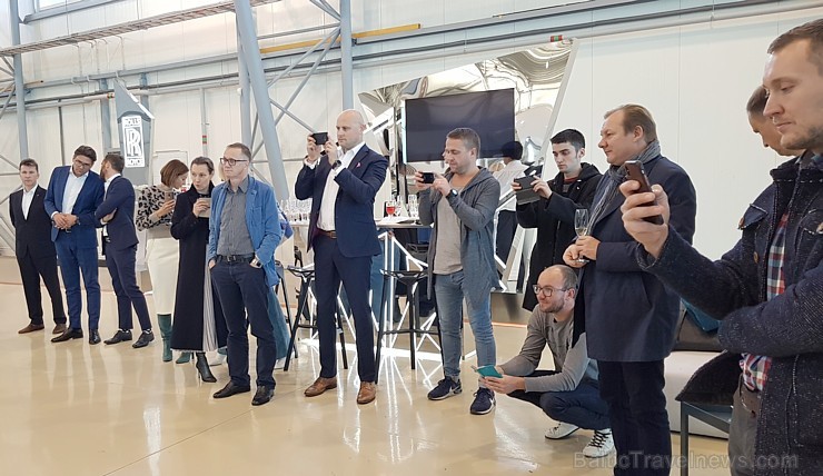 Rīgā 19.10.2018 tiek prezentēts pirmais «Rolls-Royce» zīmola apvidus vāģis «Rolls-Royce Cullinan» Rīgā 19.10.2018 tiek prezentēts pirmais «Rolls-Royce» zīmola apvidus vāģis «Rolls-Royce Cullinan» 235503