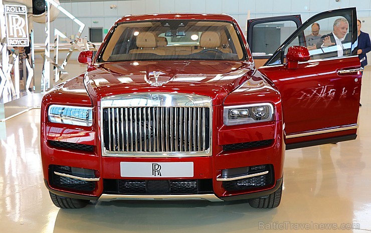 Rīgā 19.10.2018 tiek prezentēts pirmais «Rolls-Royce» zīmola apvidus vāģis «Rolls-Royce Cullinan» Rīgā 19.10.2018 tiek prezentēts pirmais «Rolls-Royce» zīmola apvidus vāģis «Rolls-Royce Cullinan» 235506