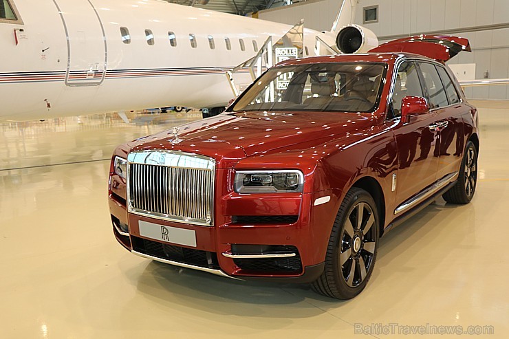 Rīgā 19.10.2018 tiek prezentēts pirmais «Rolls-Royce» zīmola apvidus vāģis «Rolls-Royce Cullinan» Rīgā 19.10.2018 tiek prezentēts pirmais «Rolls-Royce» zīmola apvidus vāģis «Rolls-Royce Cullinan» 235520