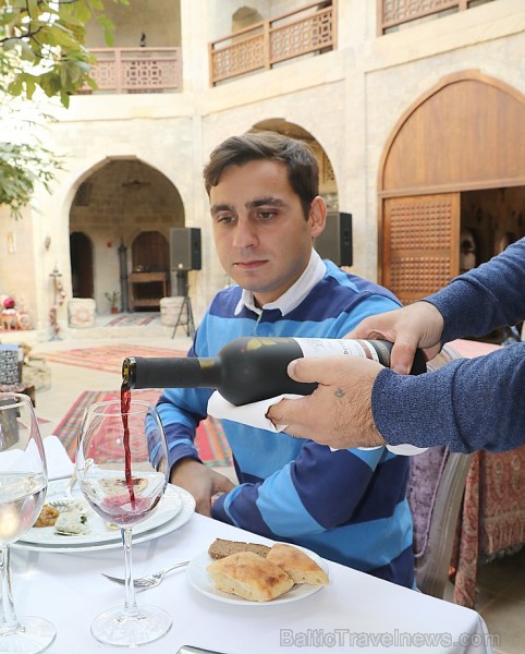 Travelnews.lv izbauda Baku restorāna «Mugam Club» pusdienu viesmīlību 235857