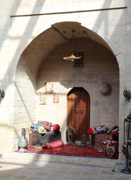 Travelnews.lv izbauda Baku restorāna «Mugam Club» pusdienu viesmīlību 235872