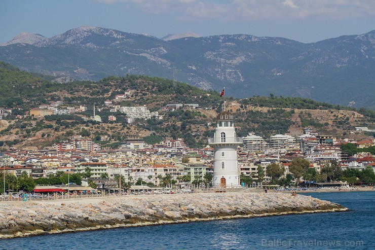 Travelnews.lv dodas izbraucienā ar izklaides kuģīti pa Alānijas piekrasti. Sadarbībā ar Turkish Airlines Travelnews.lv dodas izbraucienā ar izklaides kuģīti pa Alānijas piekrasti. Sadarbībā ar Turkish Airlines 235933