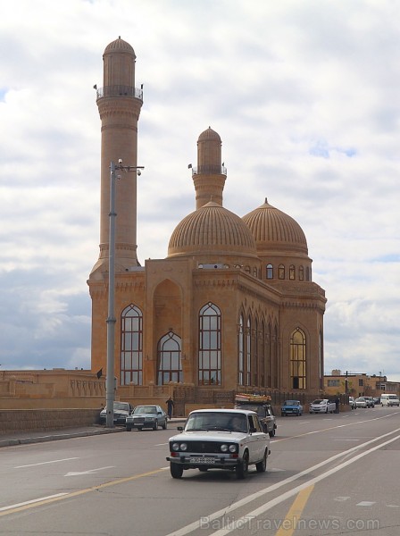 Travelnews.lv apceļo Baku rūpniecisko apkārtni. Sadarbībā ar Latvijas vēstniecību Azerbaidžānā un tūrisma firmu «RANTUR Travel Agency» Travelnews.lv apceļo Baku rūpniecisko apkārtni. Sadarbībā ar Latvijas vēstniecību Azerbaidžānā un tūrisma firmu «RANTUR Travel Agency» 236959