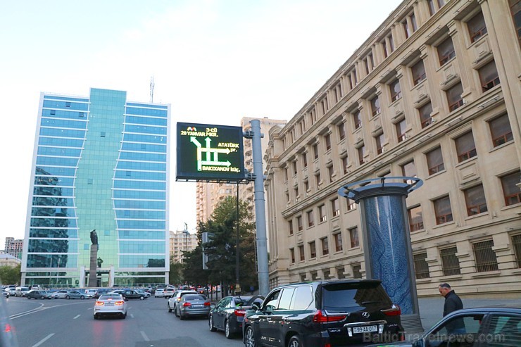 Travelnews.lv ar ekskursiju autobusu apceļo Baku raksturīgākās vietas. Sadarbībā ar Latvijas vēstniecību Azerbaidžānā un tūrisma firmu «RANTUR Travel Travelnews.lv ar ekskursiju autobusu apceļo Baku raksturīgākās vietas. Sadarbībā ar Latvijas vēstniecību Azerbaidžānā un tūrisma firmu «RANTUR Travel 237678