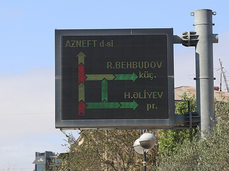 Travelnews.lv ar ekskursiju autobusu apceļo Baku raksturīgākās vietas. Sadarbībā ar Latvijas vēstniecību Azerbaidžānā un tūrisma firmu «RANTUR Travel Travelnews.lv ar ekskursiju autobusu apceļo Baku raksturīgākās vietas. Sadarbībā ar Latvijas vēstniecību Azerbaidžānā un tūrisma firmu «RANTUR Travel 237679