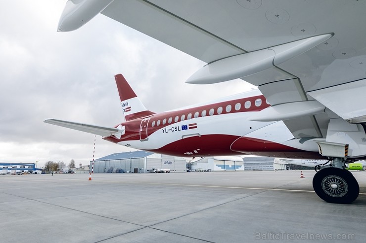 Latvijas nacionālā lidsabiedrība «airBaltic» 18. novembrī pirmo reizi piedalījās svinīgajā parādē ar «Airbus A220-300» lidmašīnu, kuru rotā sarkanbalt Latvijas nacionālā lidsabiedrība «airBaltic» 18. novembrī pirmo reizi piedalījās svinīgajā parādē ar «Airbus A220-300» lidmašīnu, kuru rotā sarkanbalt 238713