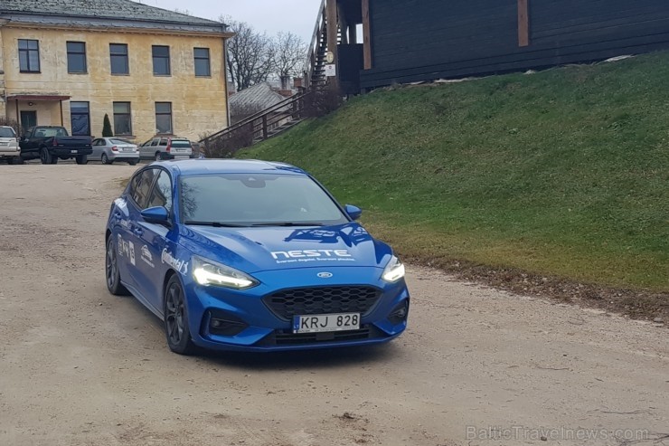 «Ford» Latvijā prezentē «Focus Active» piecdurvju un universāļa versiju 239343