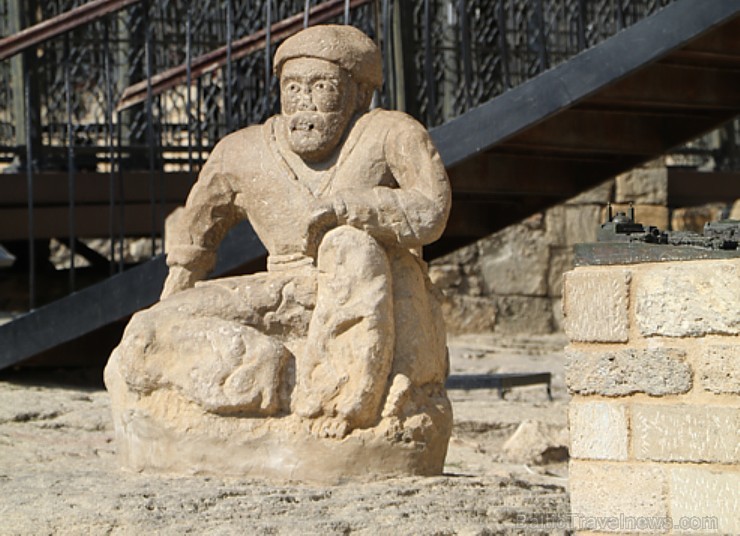 Travelnews.lv iepazīst Azerbaidžānas galvaspilsētu Baku izcila gida pavadījumā. Sadarbībā ar Latvijas vēstniecību Azerbaidžānā un tūrisma firmu «RANTU 239985