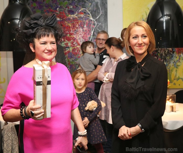 Rīgas restorānā «Vīna studija» Stabu ielā 5.12.2018 māksliniece Elita Patmalniece ir iekārtojusi gleznu personālizstādi Rīgas restorānā «Vīna studija» Stabu ielā 5.12.2018 māksliniece Elita Patmalniece ir iekārtojusi gleznu personālizstādi 240179