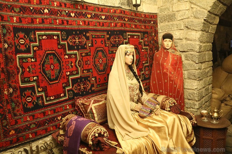 Travelnews.lv apmeklē Baku muzeja stila restorānu «Shirvanshah Museum Restaurant». Sadarbībā ar Latvijas vēstniecību Azerbaidžānā un tūrisma firmu «RA 240614