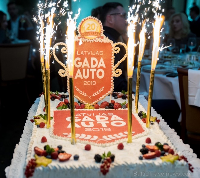Svinīgajā noslēguma ceremonijā Vecrīgas viesnīcā 