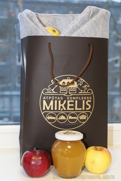 Miķelis, Paldies par Ziemassvētku un Jaungada apsveikumu! 241685