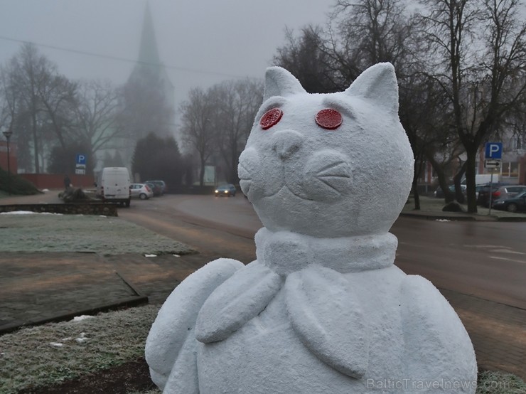 Šoziem Dobeles Sniegavīru saieta tēma ir Latvijas simtgade un tautas varonis - Lāčplēsis. Dobeles laukumos var satikt Melno bruņinieku, Spīdalu, Laimd Šoziem Dobeles Sniegavīru saieta tēma ir Latvijas simtgade un tautas varonis - Lāčplēsis. Dobeles laukumos var satikt Melno bruņinieku, Spīdalu, Laimd 241885