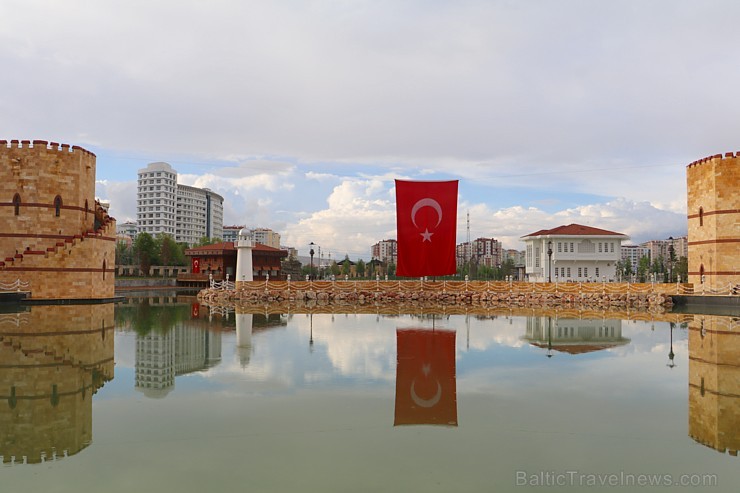 Travelnews.lv iepazīst Konjas pilsētas populārākās vietas ārpus centra. Sadarbībā ar Turkish Airlines Travelnews.lv iepazīst Konjas pilsētas populārākās vietas ārpus centra. Sadarbībā ar Turkish Airlines 242328