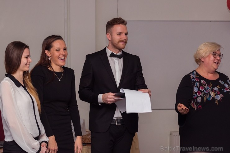 Starptautiskā tūrisma fakultāte Biznesa augstskolā «Turība» atzīmē 20 gadu jubileju. Foto: Turība Starptautiskā tūrisma fakultāte Biznesa augstskolā «Turība» atzīmē 20 gadu jubileju. Foto: Turība 242714