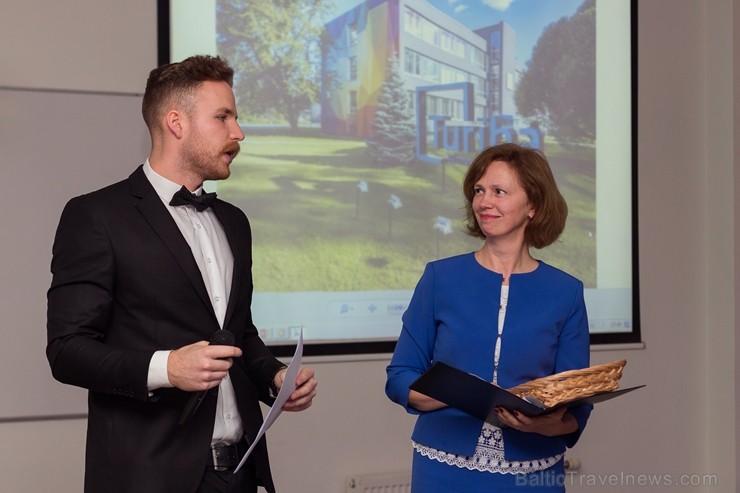 Starptautiskā tūrisma fakultāte Biznesa augstskolā «Turība» atzīmē 20 gadu jubileju. Foto: Turība Starptautiskā tūrisma fakultāte Biznesa augstskolā «Turība» atzīmē 20 gadu jubileju. Foto: Turība 242716