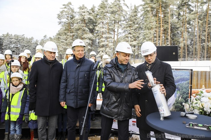 Mežaparka Lielās estrādes jaunās skatuves uzbūve notiks divās daļās - līdz 2020. gadam pirms XII Latvijas skolu jaunatnes dziesmu un deju svētkiem un Mežaparka Lielās estrādes jaunās skatuves uzbūve notiks divās daļās - līdz 2020. gadam pirms XII Latvijas skolu jaunatnes dziesmu un deju svētkiem un 243490
