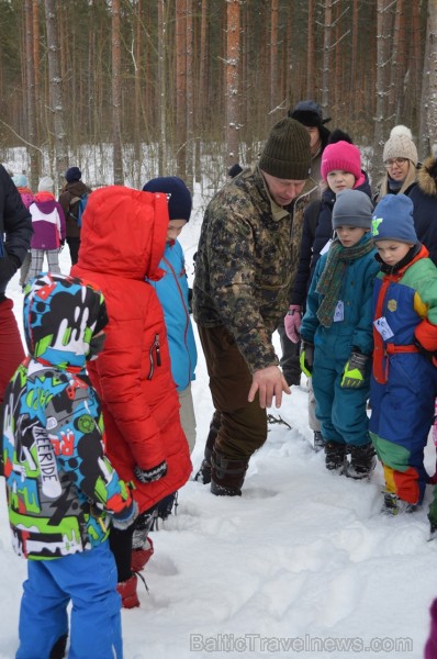 Interesantā pārgājiena laikā pasākuma dalībnieki tika izglītoti par dzīvniekiem ziemā, atstātajiem pēdu nospiedumiem, varēja noskaidrot no kurienes at Interesantā pārgājiena laikā pasākuma dalībnieki tika izglītoti par dzīvniekiem ziemā, atstātajiem pēdu nospiedumiem, varēja noskaidrot no kurienes at 243930