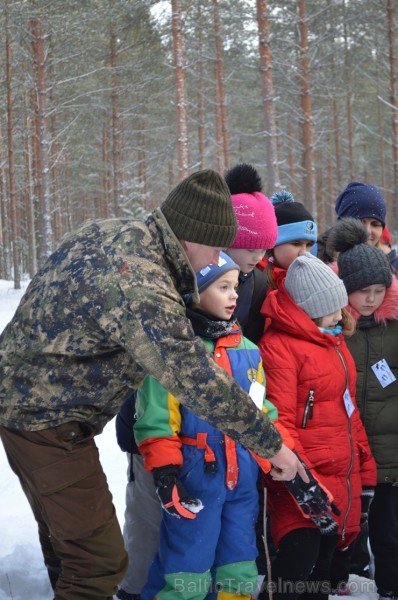 Interesantā pārgājiena laikā pasākuma dalībnieki tika izglītoti par dzīvniekiem ziemā, atstātajiem pēdu nospiedumiem, varēja noskaidrot no kurienes at Interesantā pārgājiena laikā pasākuma dalībnieki tika izglītoti par dzīvniekiem ziemā, atstātajiem pēdu nospiedumiem, varēja noskaidrot no kurienes at 243935