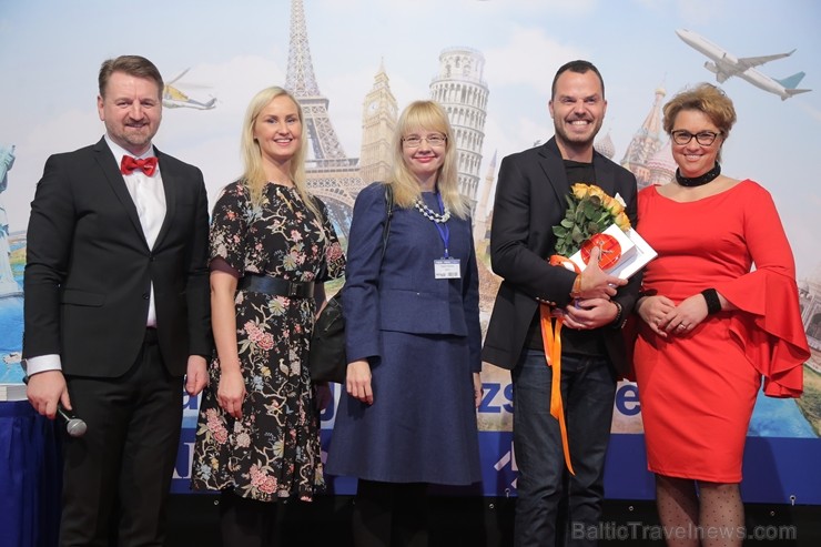 2019. gada 1. februārī tūrisma izstādes «Balttour 2019» atklāšanas laikā apbalvo «GADA CILVĒKS TŪRISMĀ 2018» laureātus, kuri par nozīmīgu ieguldījumu 2019. gada 1. februārī tūrisma izstādes «Balttour 2019» atklāšanas laikā apbalvo «GADA CILVĒKS TŪRISMĀ 2018» laureātus, kuri par nozīmīgu ieguldījumu 244519